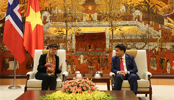 Phó Bí thư Thành ủy, Chủ tịch UBND Thành phố Nguyễn Đức Chung tiếp đại sứ Na Uy