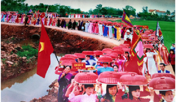 Độc đáo tục rước bánh trôi trong Lễ hội Đền Hát Môn huyện Phúc Thọ