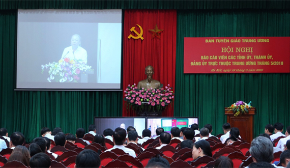 Thông báo nhanh kết quả Hội nghị Trung ương 7 cho đội ngũ báo cáo viên toàn quốc