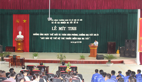 Mít tinh hưởng ứng Ngày Thế giới và toàn dân phòng, chống ma túy
