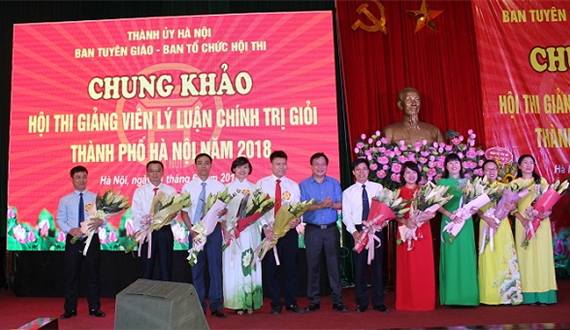 Chung khảo Hội thi Giảng viên Lý luận chính trị giỏi cấp Thành phố năm 2018
