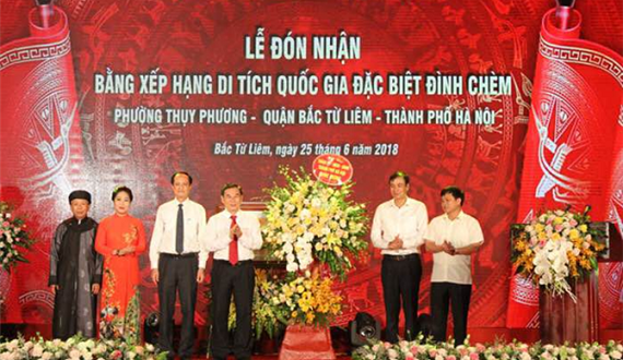 Phó Bí thư Thành uỷ Hà Nội Đào Đức Toàn dự Lễ đón nhận Bằng xếp hạng di tích lịch sử cấp quốc gia đặc biệt Đình Chèm