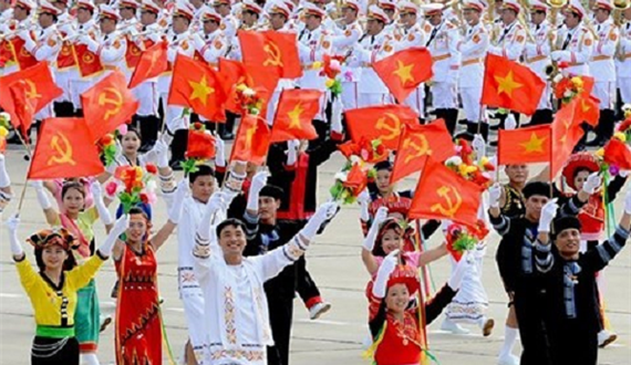 Cán bộ, đảng viên gương mẫu giữ gìn chuẩn mực đạo đức gia đình