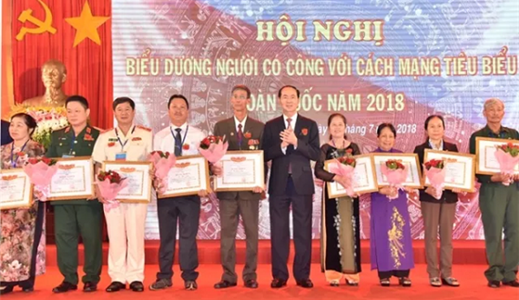 Biểu dương người có công tiêu biểu toàn quốc 2018