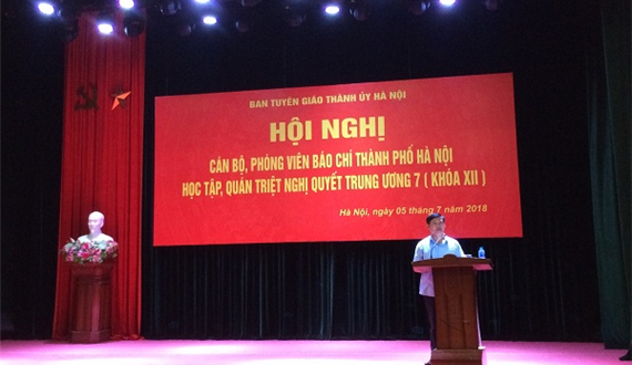 Cán bộ, phóng viên báo chí Hà Nội học tập Nghị quyết Trung ương 7 (khoá XII)
