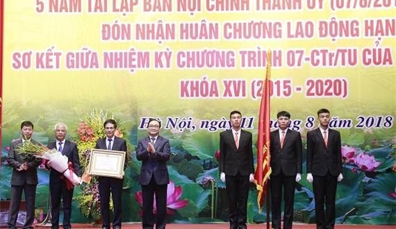 Ban Nội chính Thành ủy Hà Nội kỷ niệm 5 năm tái lập và đón nhận Huân chương Lao động hạng Ba