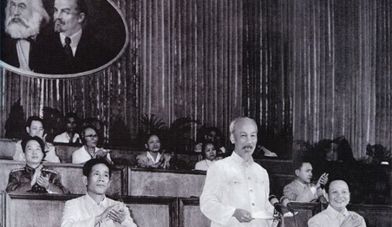 Gắn thực hiện Nghị quyết Trung ương 4 khóa XII với Chỉ thị 05-CT/TW để xây dựng Đảng trong sạch, vững mạnh