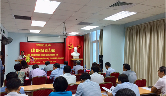 Khai giảng lớp bồi dưỡng công nghệ thông tin cho cán bộ diện Ban Thường vụ Thành uỷ quản lý