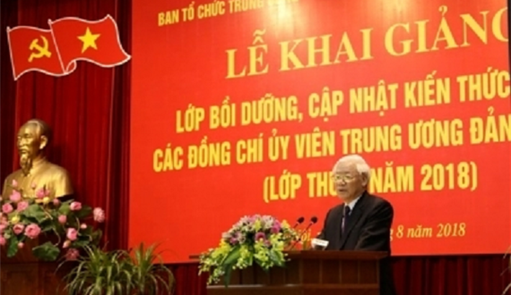 Học tập cần gắn lý luận với thực tiễn, gắn tài liệu, sách vở với cuộc sống sinh động