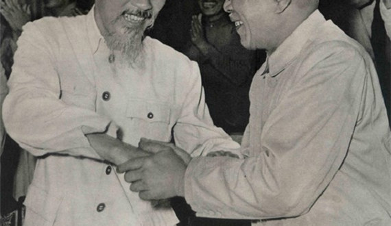 Mãi học tập và noi theo tấm gương Bác Tôn