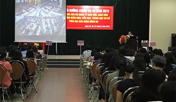 2.300 cán bộ quản lý giáo dục tham gia Lớp Bồi dưỡng chính trị hè năm 2018