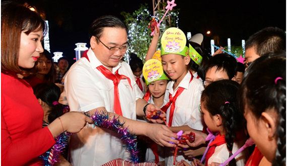 Thành phố Hà Nội tổ chức “Đêm hội Trăng rằm năm 2018” cho 1.000 thiếu nhi