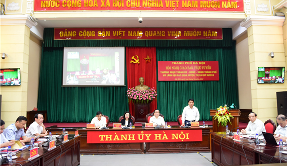 Thường trực Thành ủy – HĐND - UBND Thành phố giao ban trực tuyến với lãnh đạo các quận, huyện, thị xã: Nâng cao hiệu lực, hiệu quả quản lý hai lĩnh vực quan trọng