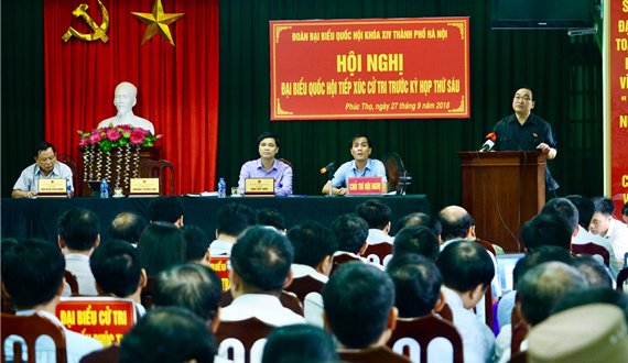 Bí thư Thành ủy Hà Nội Hoàng Trung Hải tiếp xúc cử tri huyện Phúc Thọ