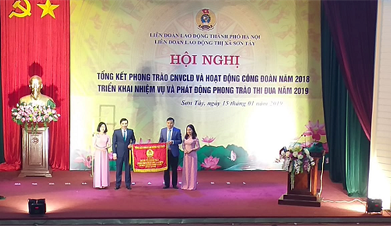 Liên đoàn Lao động thị xã Sơn Tây phát động phong trào thi đua năm 2019