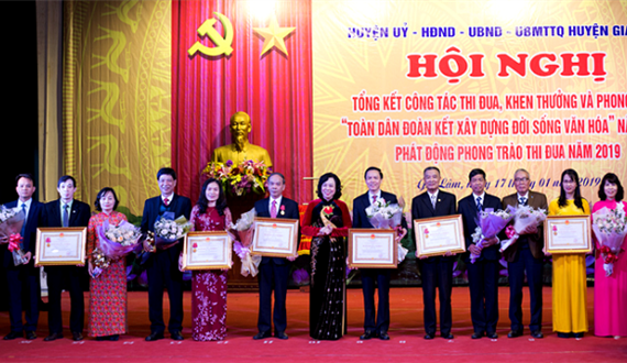 Gia Lâm cần thi đua để phấn đấu lên quận vào năm 2020