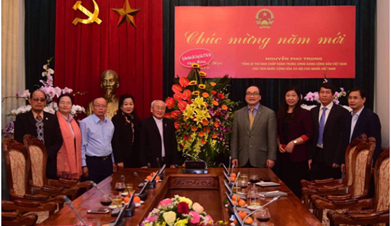 Bí thư Thành ủy Hoàng Trung Hải tiếp Ủy ban Đoàn kết Công giáo Việt Nam Thành phố chúc Tết Đảng bộ Hà Nội
