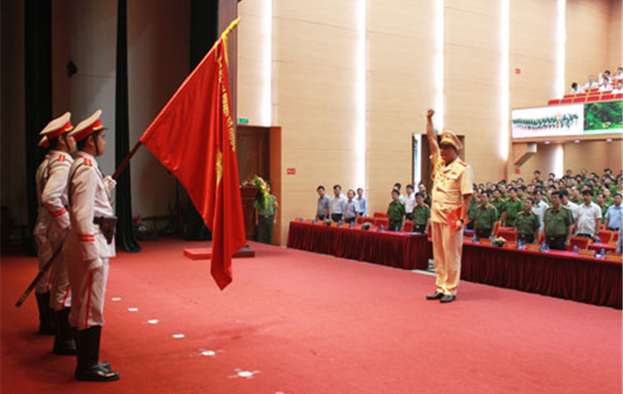 Ngày càng lớn mạnh cả về lực lượng và phương tiện