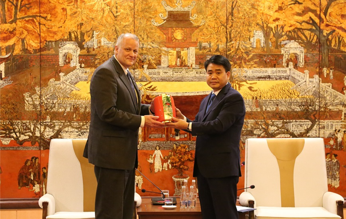 Phó Bí thư Thành ủy, Chủ tịch UBND Thành phố Nguyễn Đức Chung tiếp Đoàn đại biểu Giáo hội các Thánh hữu Ngày sau của Chúa Giêsu Kitô 