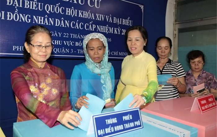 Kiến tạo nền dân chủ một đảng cầm quyền