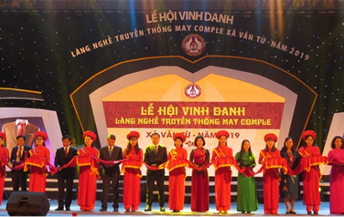 Huyện Phú Xuyên khai mạc Lễ hội vinh danh làng nghề truyền thống may comple Vân Từ năm 2019
