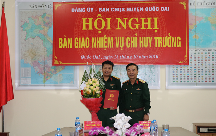 Hội nghị bàn giao nhiệm vụ Chỉ huy trưởng Ban chỉ huy quân sự huyện Quốc Oai