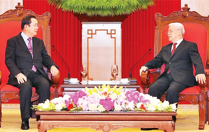 Tổng Bí thư, Chủ tịch nước Nguyễn Phú Trọng tiếp; Thủ tướng Nguyễn Xuân Phúc đón, hội đàm với Thủ tướng Cam-pu-chia Hun Xen