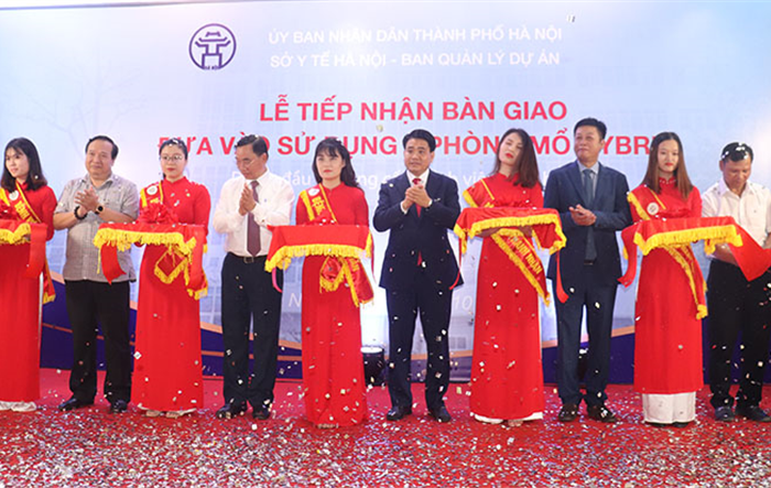 Bệnh viện Thanh Nhàn đưa vào sử dụng 3 phòng mổ tích hợp Hybrid