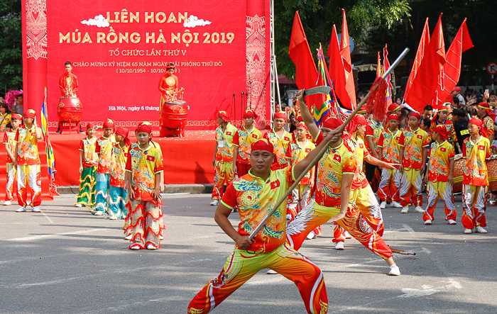 Ấn tượng Liên hoan múa Rồng Hà Nội năm 2019