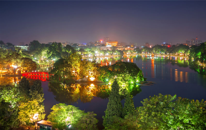 Kỷ niệm 65 năm Ngày Giải phóng Thủ đô (10/10/1954-10/10/2019): Xanh xanh thắm bầu trời xanh Hà Nội…