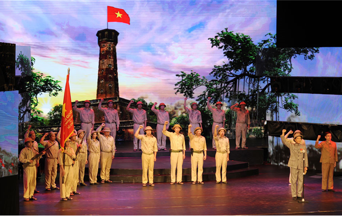 “Thu Hà Nội” - Tự hào 65 năm ngày Giải phóng Thủ đô: Xứng danh Thủ đô anh hùng, Thành phố vì hòa bình