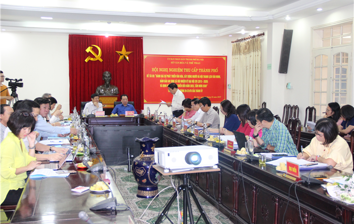 Nghiệm thu đề tài “Đánh giá sự phát triển văn hóa, xây dựng người Hà Nội thanh lịch, văn minh, đảm bảo an sinh xã hội nhiệm kỳ Đại hội XVI (2015-2020) và định hướng phát triển đến năm 2025, tầm nhìn 2030”