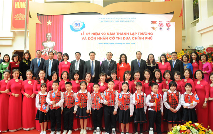 Bí thư Thành ủy Hà Nội dự kỷ niệm 90 năm Trường Tiểu học Thăng Long
