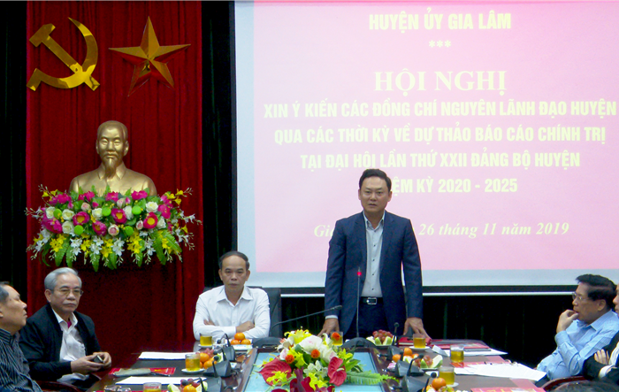 Nguyên lãnh đạo huyện Gia Lâm góp ý xây dựng Báo cáo chính trị Đại hội đại biểu Đảng bộ Huyện lần thứ XXII