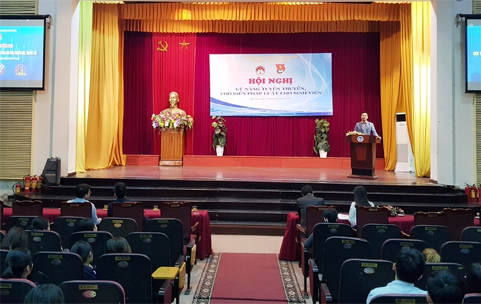 Tăng cường kỹ năng tuyên truyền, phổ biến pháp luật cho sinh viên 