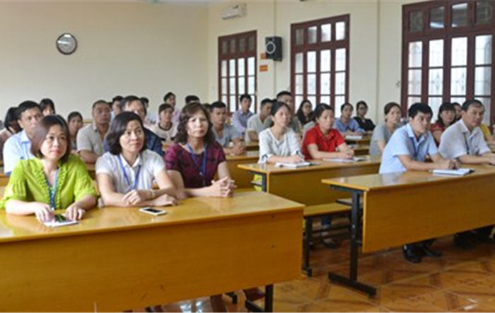 Thị xã Sơn Tây khai giảng lớp bồi dưỡng kết nạp Đảng