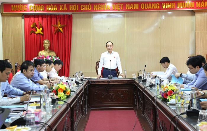 Phó Chủ tịch Thường trực HĐND Thành phố Nguyễn Ngọc Tuấn giám sát thực hiện quy hoạch xây dựng tại Thạch Thất