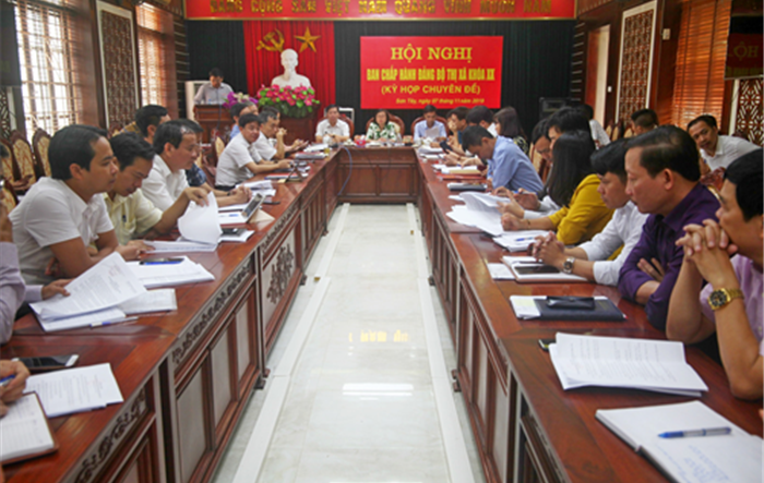 Ban Chấp hành Đảng bộ thị xã Sơn Tây khóa XX tổ chức Hội nghị chuyên đề tháng 11