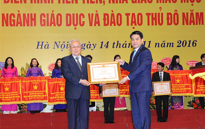 Người thầy trọn vẹn 65 năm cùng giáo dục Thủ đô