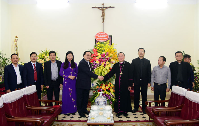 Bí thư Thành ủy Hà Nội chúc mừng  Giáng sinh Tòa Tổng giám mục Hà Nội