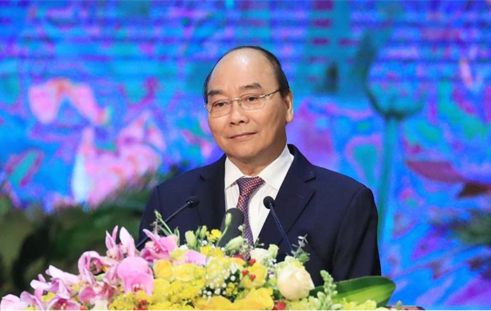 Xây dựng Quân đội nhân dân cách mạng, chính quy, tinh nhuệ, từng bước hiện đại, bảo vệ Tổ quốc từ sớm, từ xa