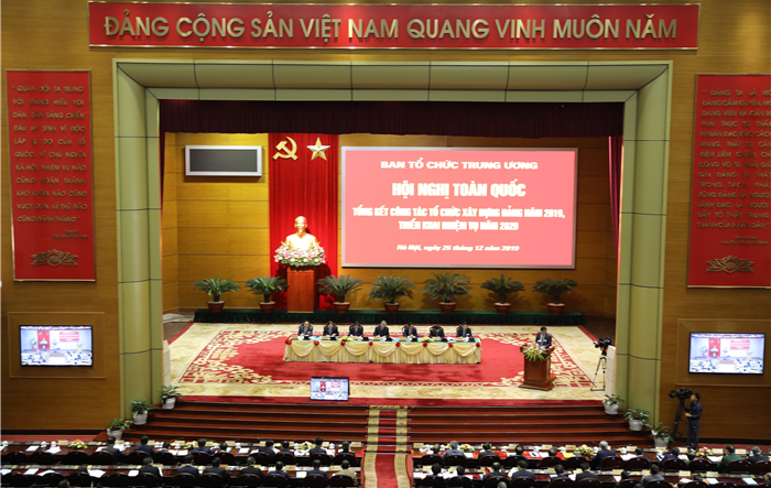 Tăng cường đoàn kết, thống nhất, tạo quyết tâm mới, khí thế mới