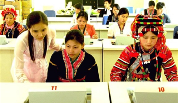 Những chuyển biến tiến bộ về giáo dục với dân tộc thiểu số ở Việt Nam
