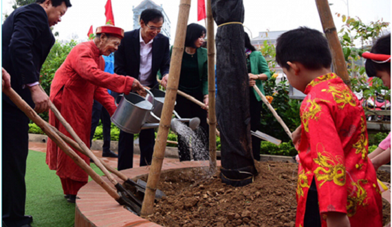 Phó Bí thư Thành ủy Đào Đức Toàn dự “Tết trồng cây đời đời nhớ ơn Bác Hồ” tại huyện Thanh Oai