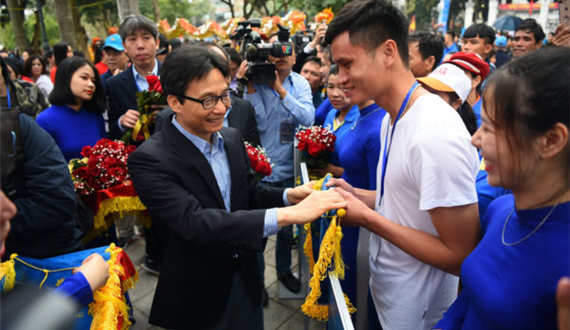 Khai mạc Lễ hội Bơi chải thuyền rồng Hà Nội mở rộng năm 2019