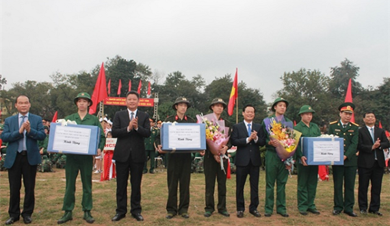 Quận Cầu Giấy tổ chức Lễ giao nhận quân năm 2019