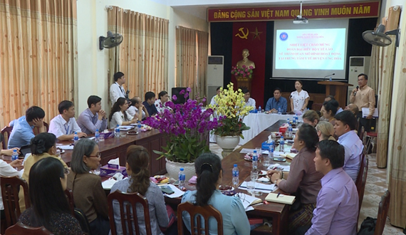 Đoàn công tác Bộ Y tế Cộng hòa dân chủ Nhân dân Lào thăm quan mô hình hoạt động dinh dưỡng tại huyện Ứng Hòa