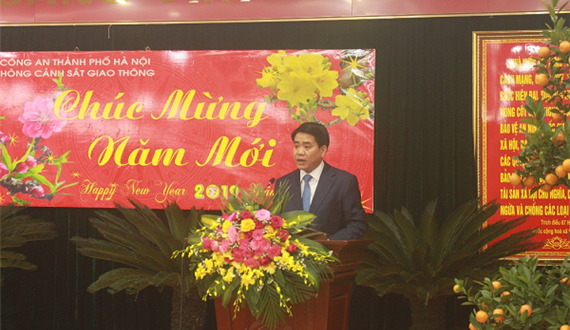 Tin tưởng Công an thành phố Hà Nội sẽ hoàn thành nhiệm vụ đảm bảo trật tự an toàn giao thông trên địa bàn Thành phố