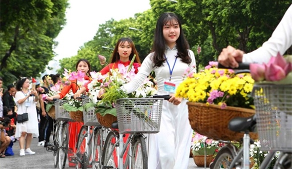Cổ vũ cái đẹp, dẹp bỏ cái xấu