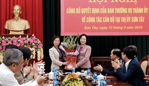 Đồng chí Phạm Thị Thanh Mai giữ chức Bí thư Thị ủy Sơn Tây
